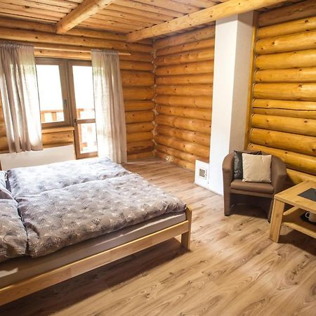 Ubytovanie Dobsinska Ladova Jaskyna Stratená Exteriör bild