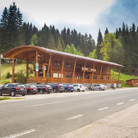 Ubytovanie Dobsinska Ladova Jaskyna Stratená Exteriör bild