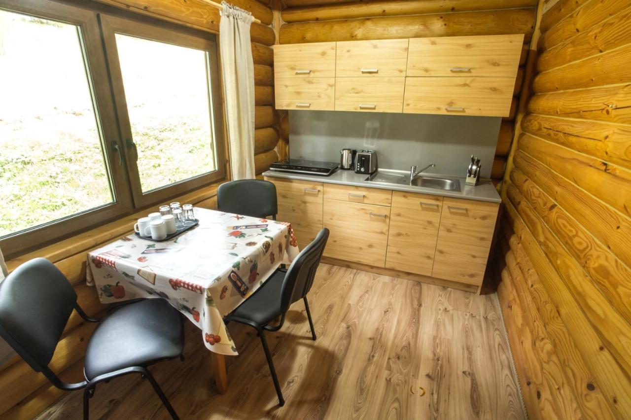 Ubytovanie Dobsinska Ladova Jaskyna Stratená Exteriör bild